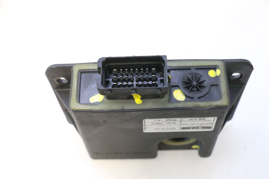 photo de ROLL LOCK RELAIS PIAGGIO MP3 500 (2016 - 2018) - Technische Nahaufnahme