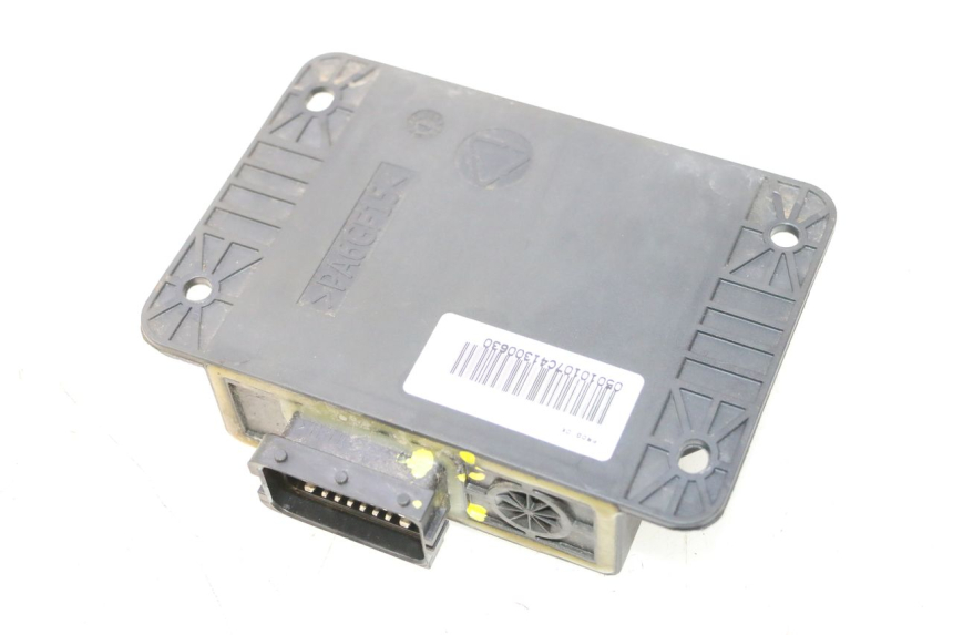 photo de ROLL LOCK RELAIS PIAGGIO MP3 500 (2011 - 2015) - Zoom auf Gebrauchszustand