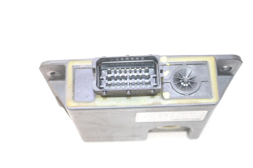 photo de ROLL LOCK RELAIS PIAGGIO MP3 500 (2011 - 2015) - Alternative Perspektive