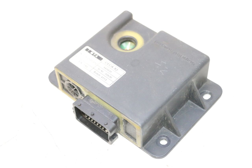 photo de ROLL LOCK RELAIS PIAGGIO MP3 500 (2011 - 2015) - Details der Befestigungspunkte