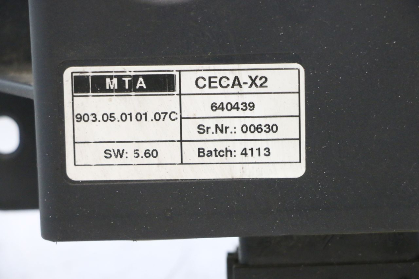 photo de ROLL LOCK RELAIS PIAGGIO MP3 500 (2011 - 2015) - Oberflächenzustand und Material