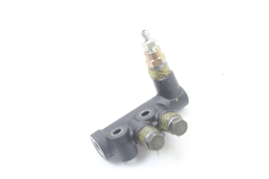 photo de BREMSSATTELVERTEILER APRILIA ATLANTIC 125 (2003 - 2009) - Zoom auf Gebrauchszustand