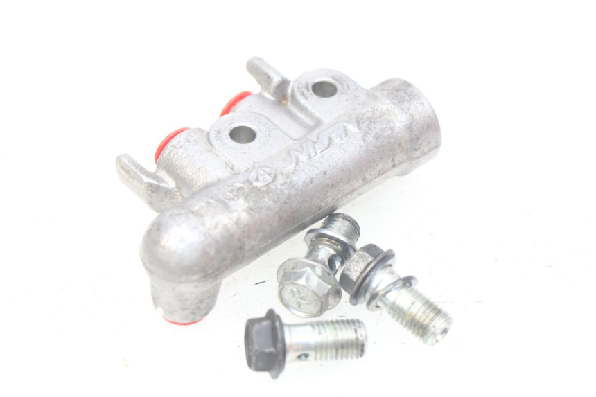 photo de BREMSSATTELVERTEILER SUZUKI BURGMAN 125 (2007 - 2014) - Detailansicht des Bauteils