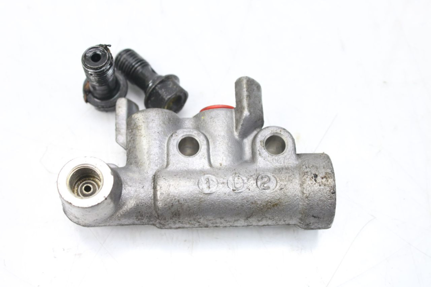 photo de BREMSSATTELVERTEILER HONDA FES S-WING SWING ABS 125 (2007 - 2015) - Detailansicht des Bauteils