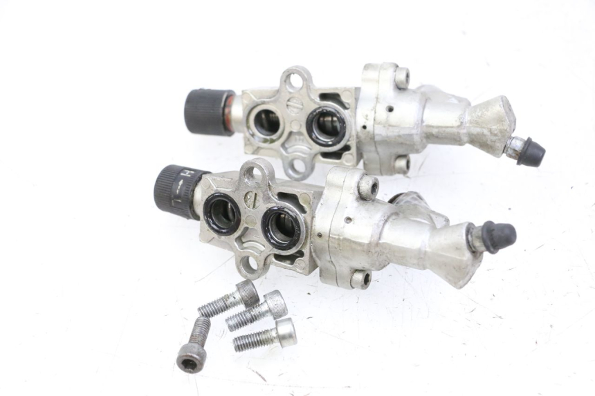 photo de BREMSVERTEILER YAMAHA FJ 36Y 1100 (1984 - 1985) - Detailansicht des Bauteils