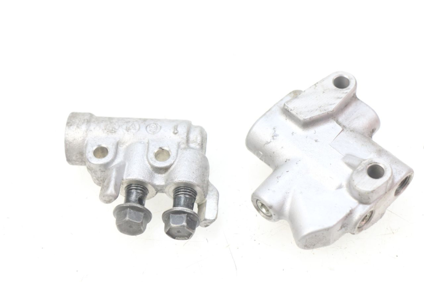 photo de BREMSSATTELVERTEILER YAMAHA FJR ABS 1300 (2016 - 2020) - Zoom auf Gebrauchszustand