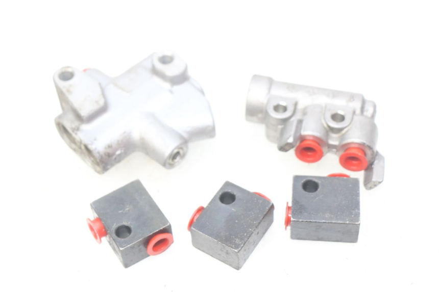 photo de BREMSSATTELVERTEILER YAMAHA FJR ABS 1300 (2006 - 2012) - Hauptansicht