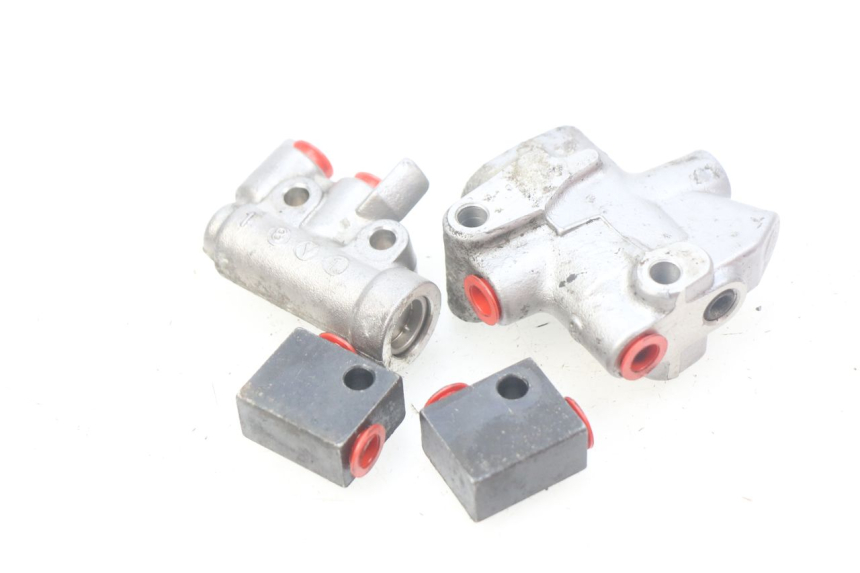 photo de BREMSSATTELVERTEILER YAMAHA FJR ABS 1300 (2006 - 2012) - Alternative Perspektive