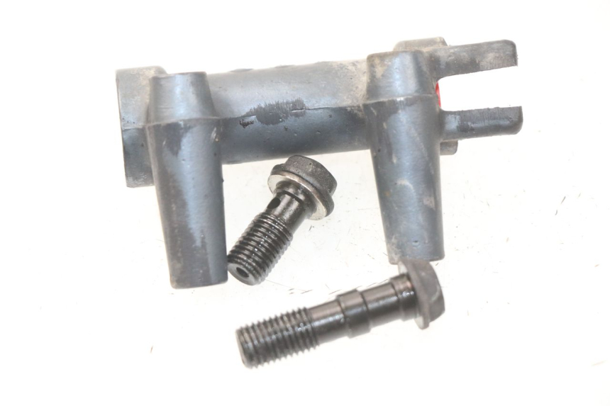 photo de BREMSVERTEILER KAWASAKI GPZ S 500 (1994 - 2005) - Zoom auf Gebrauchszustand