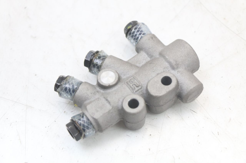 photo de BREMSVERTEILER PIAGGIO MP3 HPE 350 (2018 - 2020) - Technische Nahaufnahme