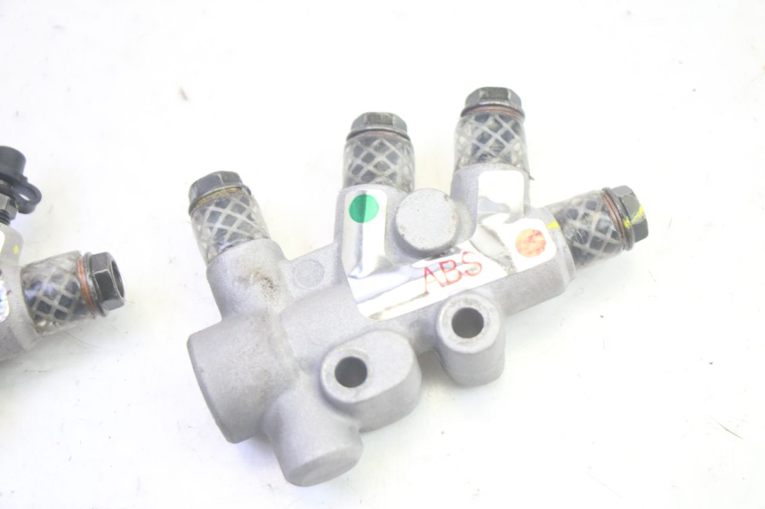 photo de BREMSVERTEILER PIAGGIO MP3 HPE 350 (2018 - 2020) - Zoom auf Gebrauchszustand