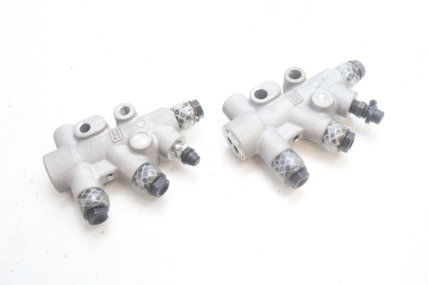 photo de BREMSVERTEILER PIAGGIO MP3 HPE 530 (2022 - 2026) - Detailansicht des Bauteils