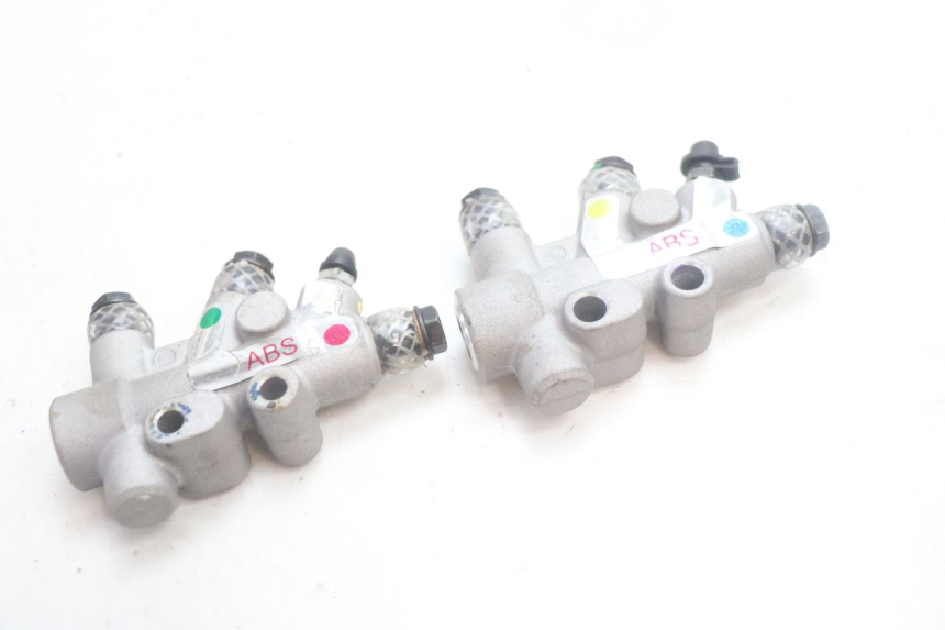 photo de BREMSVERTEILER PIAGGIO MP3 HPE 530 (2022 - 2026) - Zoom auf Gebrauchszustand