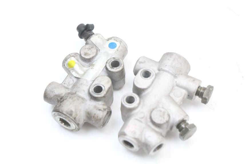 photo de BREMSSATTELVERTEILER PIAGGIO MP3 LT 400 (2007 - 2012) - Detailansicht des Bauteils