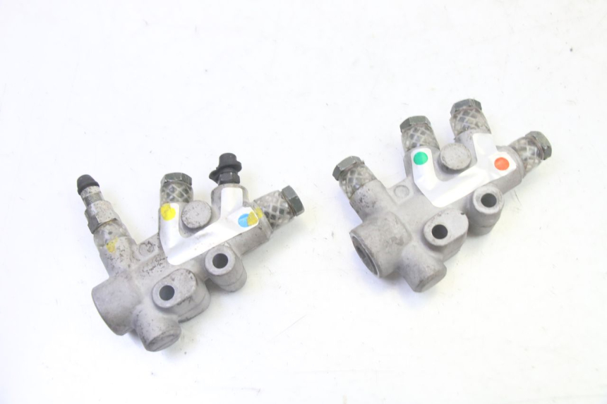 photo de BREMSVERTEILER PIAGGIO MP3 LT 300 (2010 - 2016) - Alternative Perspektive