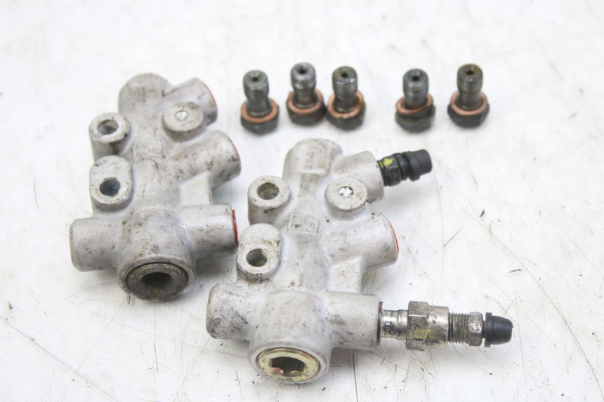 photo de BREMSSATTELVERTEILER PIAGGIO MP3 RL 250 (2006 - 2010) - Hauptansicht