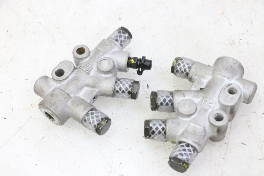 photo de BREMSSATTELVERTEILER PIAGGIO MP3 500 (2014 - 2017) - Detailansicht des Bauteils