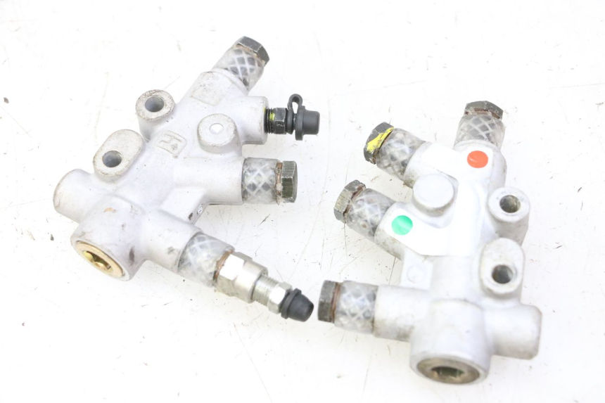 photo de BREMSSATTELVERTEILER PIAGGIO MP3 RL 250 (2006 - 2010) - Hauptansicht