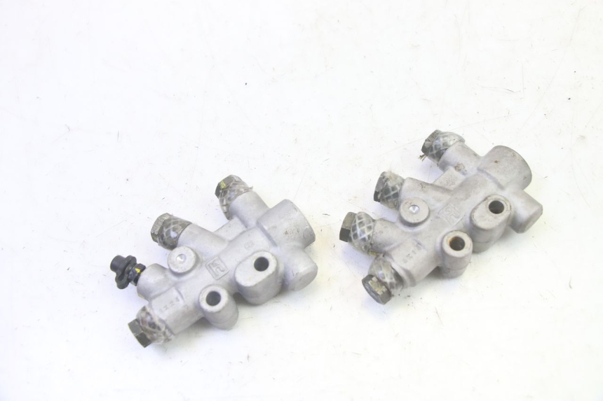 photo de BREMSSATTELVERTEILER PIAGGIO MP3 RL 250 (2006 - 2010) - Hauptansicht