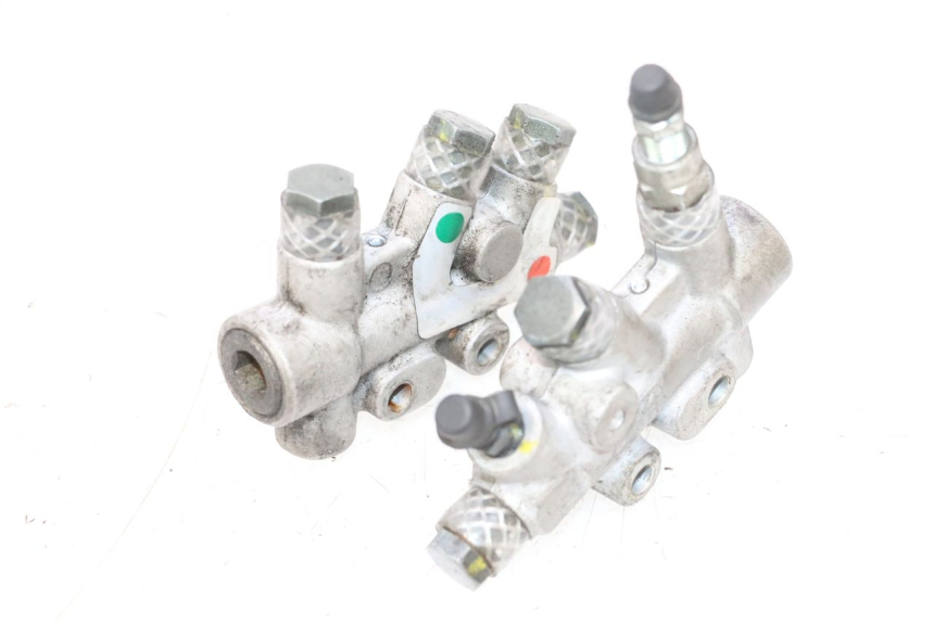 photo de BREMSSATTELVERTEILER PIAGGIO MP3 RL 250 (2006 - 2010) - Detailansicht des Bauteils