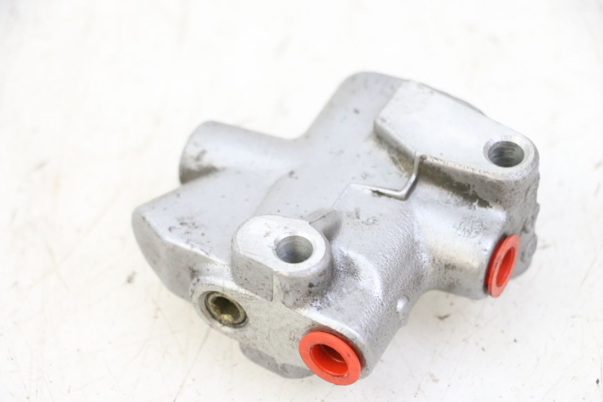 photo de BREMSVERTEILER HONDA NTV DEAUVILLE 650 (2001 - 2006) - Detailansicht des Bauteils