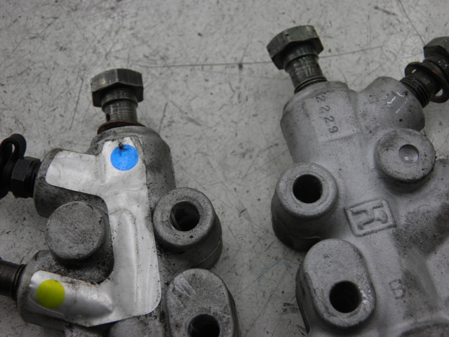 photo de BREMSSATTELVERTEILER PIAGGIO MP3 500 (2011 - 2015) - Detailansicht des Bauteils