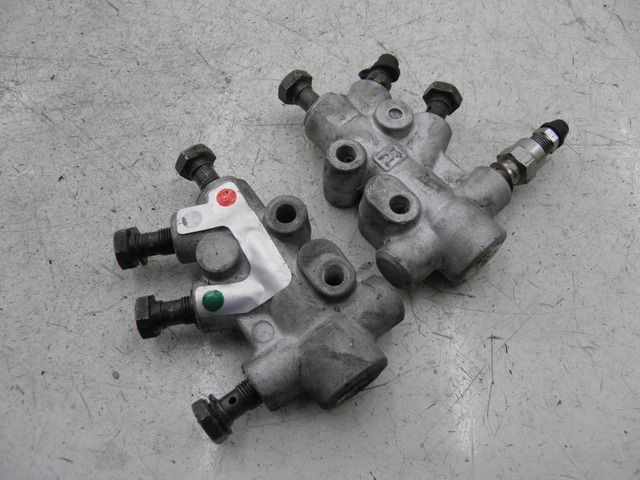 photo de BREMSSATTELVERTEILER PIAGGIO MP3 500 (2011 - 2015) - Technische Nahaufnahme