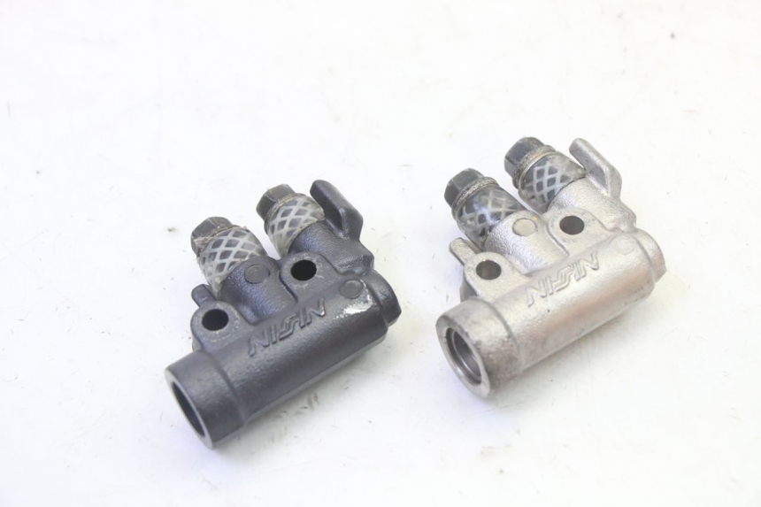 photo de BREMSVERTEILER PEUGEOT SATELIS 125 (2013 - 2018) - Detailansicht des Bauteils