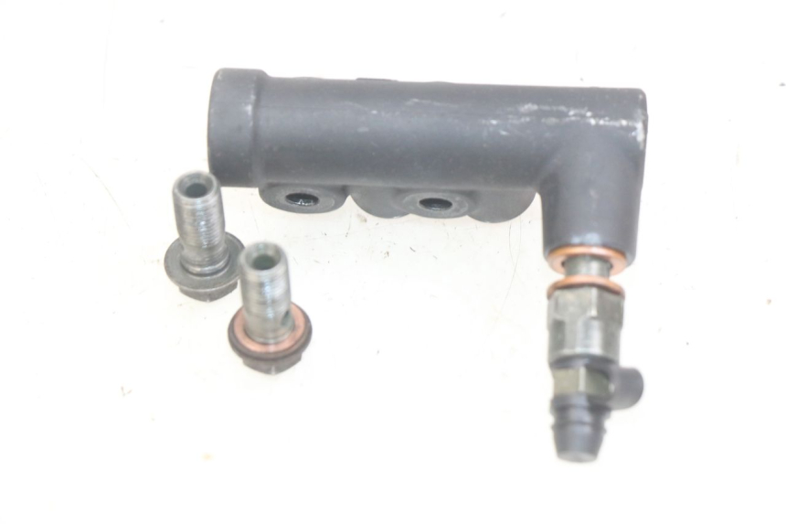 photo de BREMSSATTELVERTEILER APRILIA SCARABEO LIGHT 125 (2007 - 2011) - Detailansicht des Bauteils