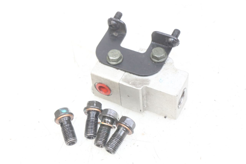 photo de BREMSKRAFTVERTEILER PEUGEOT TWEET 125 (2018 - 2021) - Zoom auf Gebrauchszustand