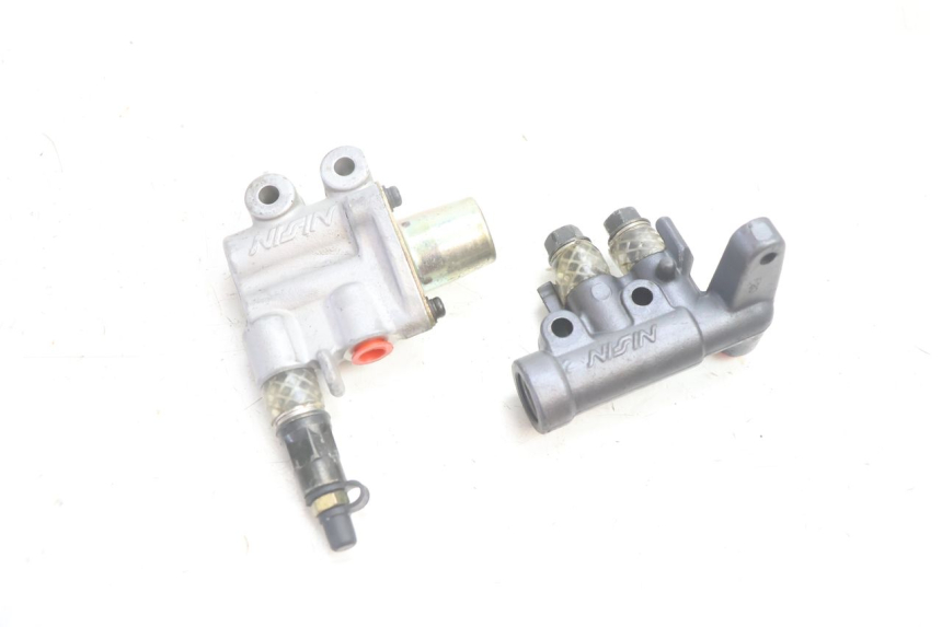 photo de BREMSVERTEILER HONDA VFR FI RC46 800 (1998 - 2001) - Hauptansicht