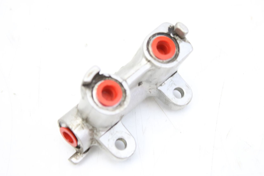 photo de BREMSSATTELVERTEILER KAWASAKI ZEPHYR 1100 ( - 1995) - Detailansicht des Bauteils