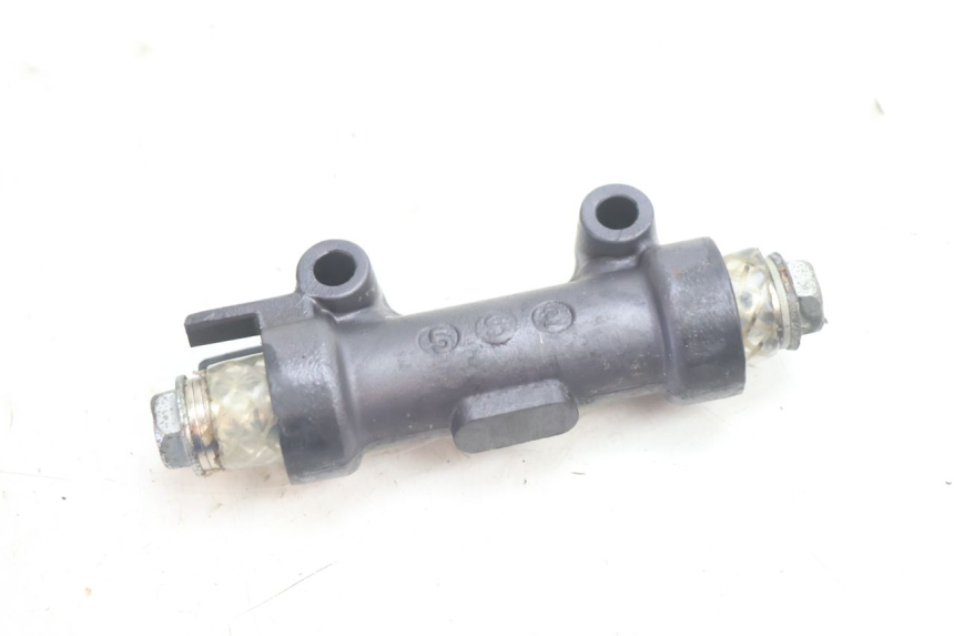 photo de BREMSSATTELVERTEILER KAWASAKI ZX-6R ZX6R 600 (1995 - 1997) - Zoom auf Gebrauchszustand