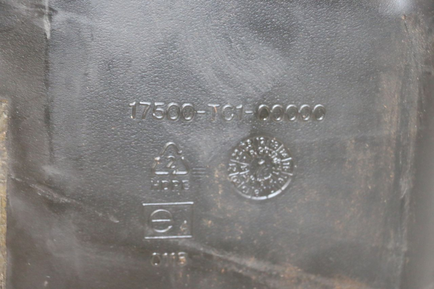 photo de KRAFTSTOFFTANK ADIVA AD3 300 (2014 - 2020) - Detailansicht des Bauteils