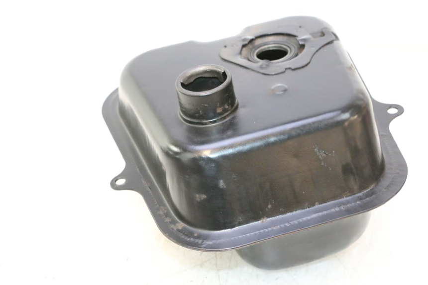 photo de KRAFTSTOFFTANK KYMCO AGILITY 4T 50 (2005 - 2018) - Details der Befestigungspunkte