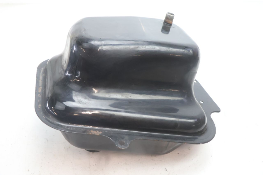 photo de KRAFTSTOFFTANK KYMCO AGILITY 4T 50 (2005 - 2018) - Details der Befestigungspunkte