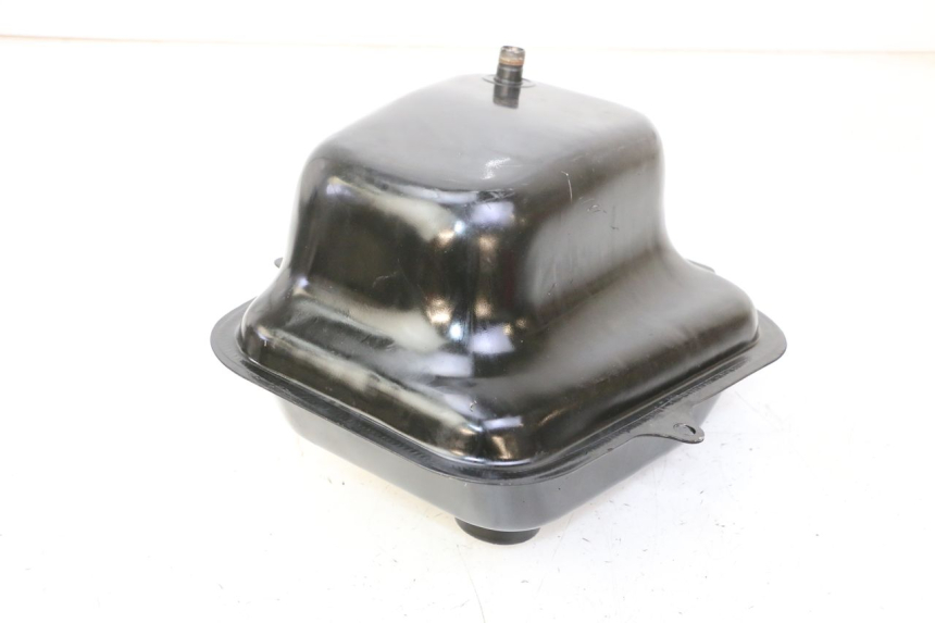 photo de KRAFTSTOFFTANK KYMCO AGILITY NAKED RENOUVO 2T 50 (2011 - 2018) - Technische Nahaufnahme