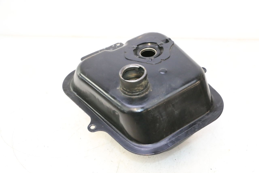 photo de KRAFTSTOFFTANK KYMCO AGILITY PREMIUM 50 (2007 - 2010) - Details der Befestigungspunkte