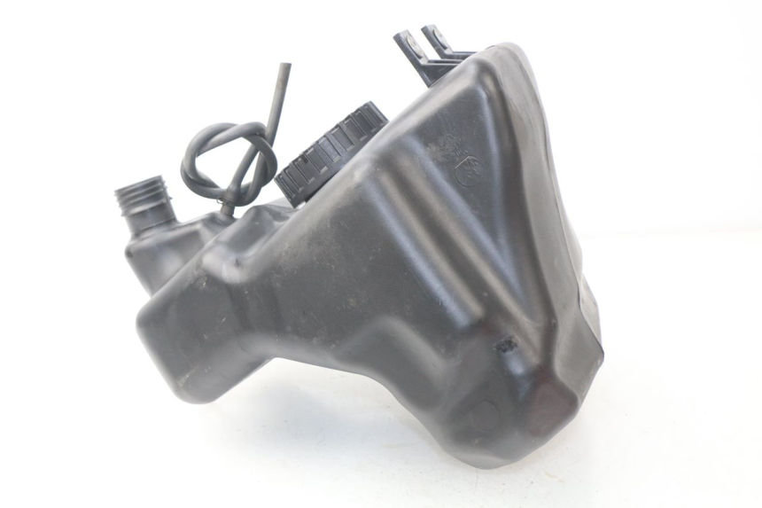 photo de KRAFTSTOFFTANK APRILIA ATLANTIC 125 (2003 - 2009) - Technische Nahaufnahme