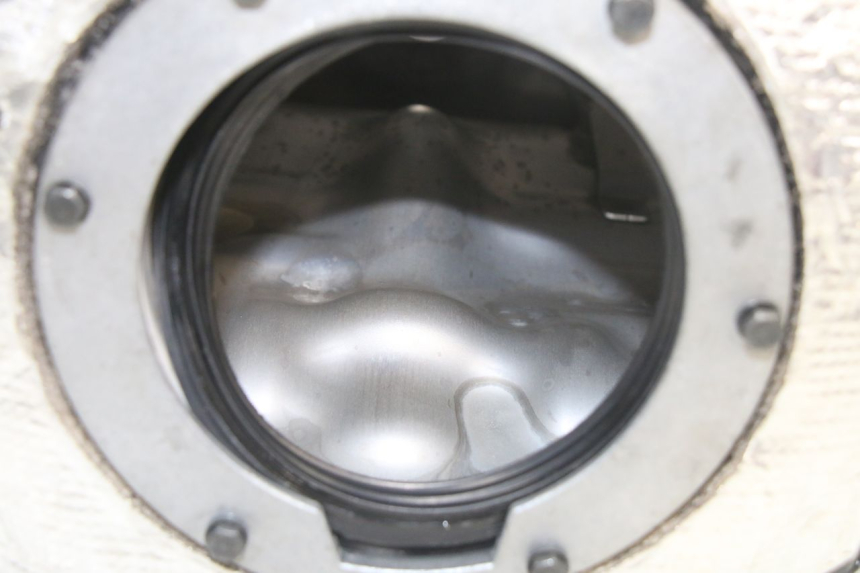 photo de KRAFTSTOFFTANK BMW S RR ABS S1000RR 1000 (2015 - 2018) - Technische Nahaufnahme