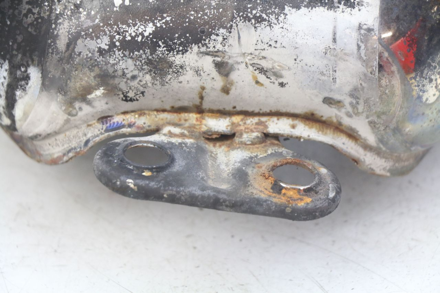 photo de KRAFTSTOFFTANK ROYAL ENFIELD BULLET CLASSIC 500 (2017 - 2020) - Details der Befestigungspunkte