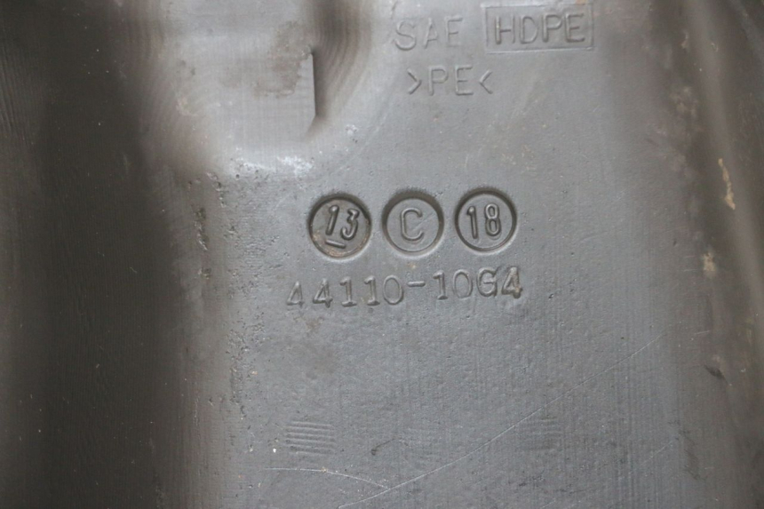 photo de KRAFTSTOFFTANK SUZUKI BURGMAN 650 (2013 - 2020) - Zoom auf Gebrauchszustand