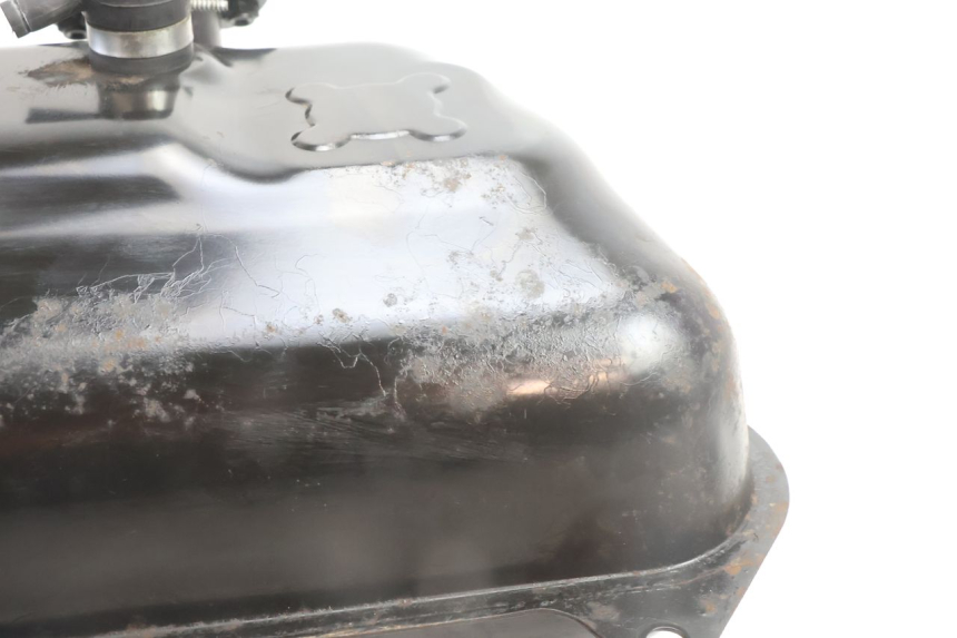 photo de KRAFTSTOFFTANK YAMAHA BW'S BWS 125 (2010 - 2013) - Details der Befestigungspunkte