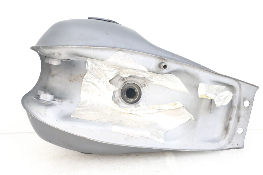 photo de KRAFTSTOFFTANK ARCHIVE CAFE RACER 4T 50 (2019 - 2024) - Fokus auf die Struktur