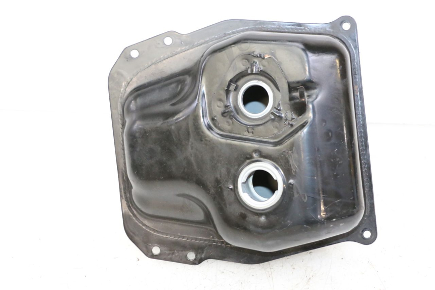 photo de KRAFTSTOFFTANK ORCAL CAVARO 4T 50 (2019 - 2023) - Oberflächenzustand und Material