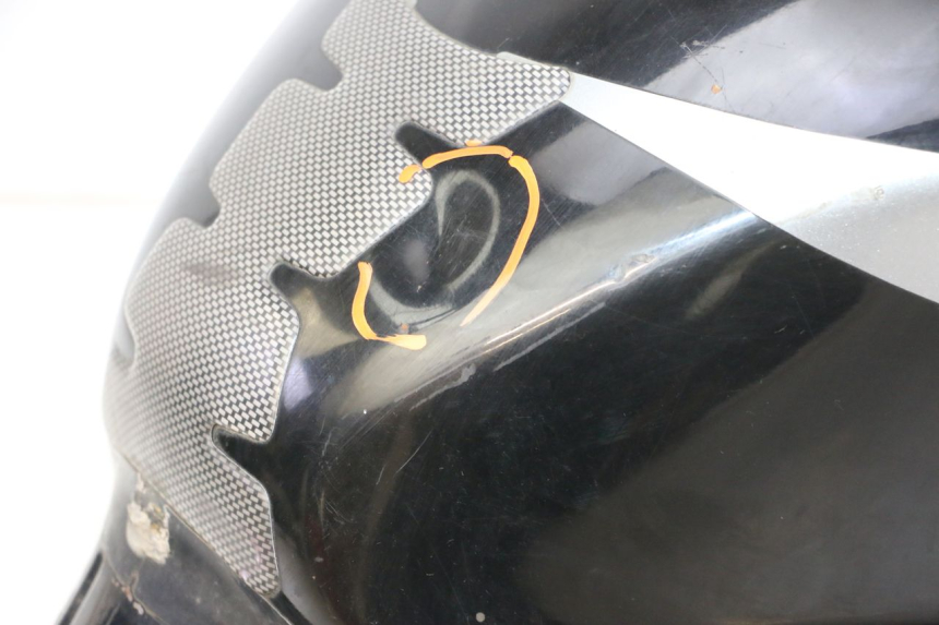 photo de KRAFTSTOFFTANK HONDA CBF 125 (2009 - 2015) - Zoom auf Komponenten