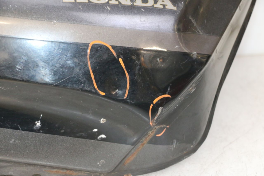 photo de KRAFTSTOFFTANK HONDA CBR F SC25 1000 (1989 - 1992) - Charakteristische Merkmale