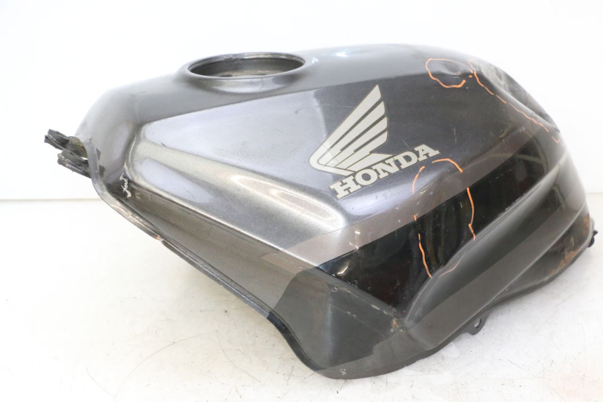 photo de KRAFTSTOFFTANK HONDA CBR F SC25 1000 (1989 - 1992) - Alternativer Blickwinkel