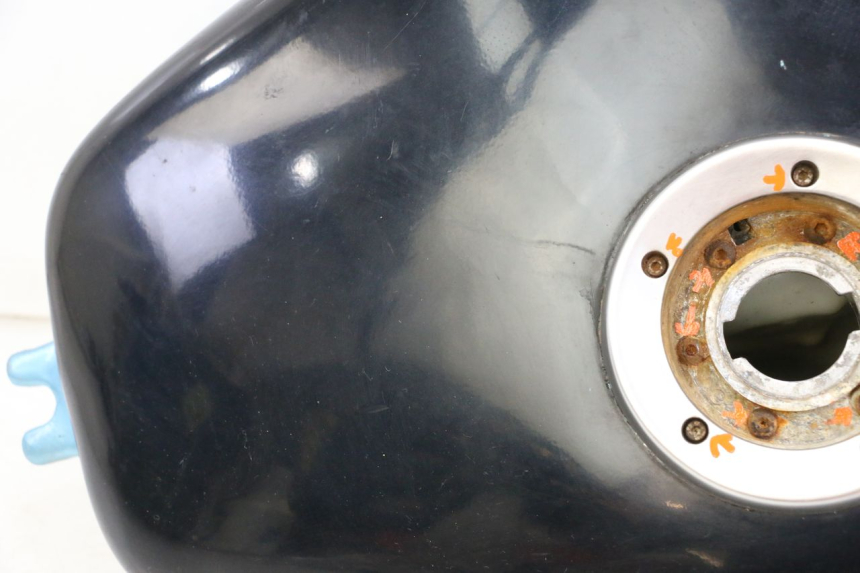 photo de KRAFTSTOFFTANK APRILIA CLASSIC 125 (1995 - 2001) - Fokus auf die Struktur