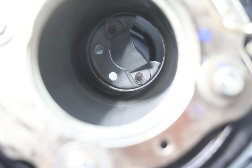 photo de KRAFTSTOFFTANK HONDA CRF CR-F 125 (2020 - 2021) - Details der Befestigungspunkte